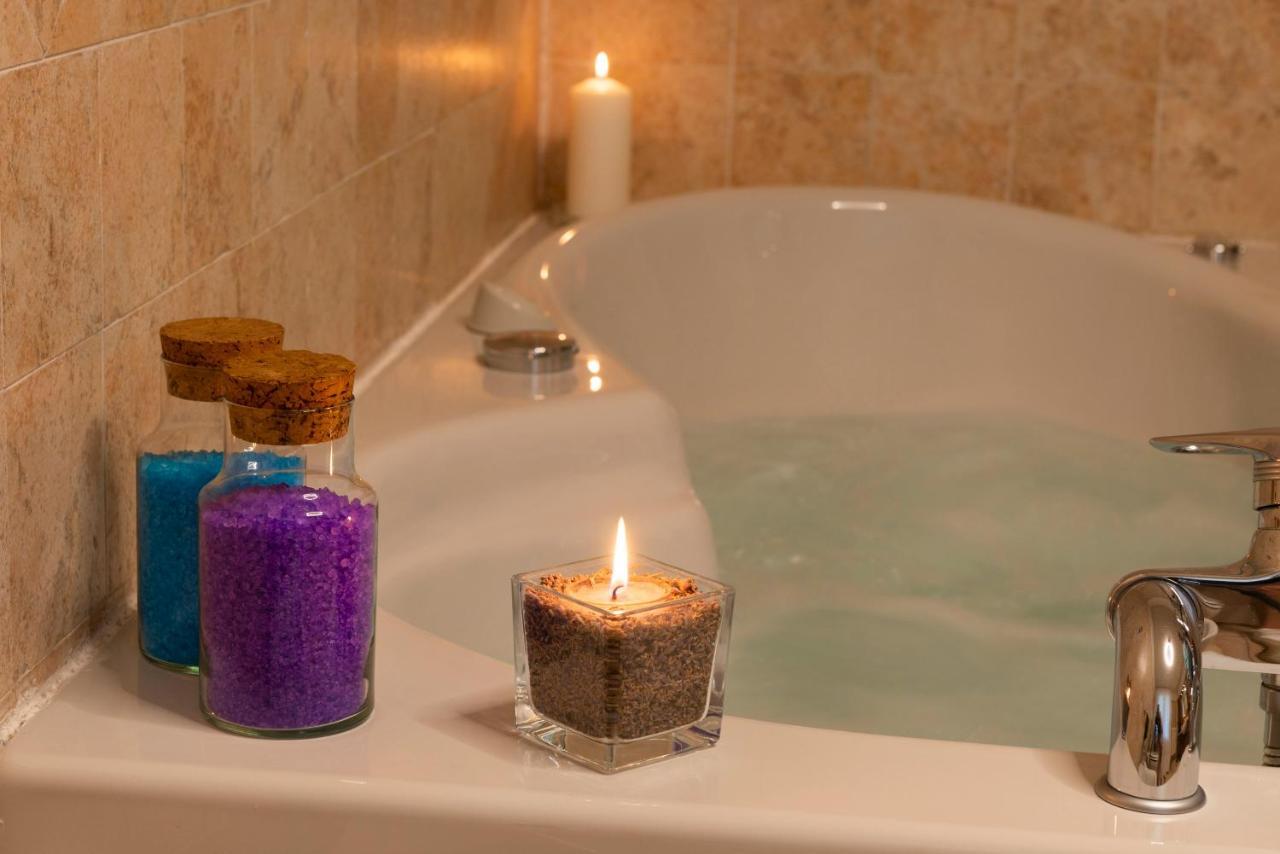 Villa Mara - Aosta - 200 Mq - Wifi - Jacuzzi - Parcheggio - Giardino 외부 사진