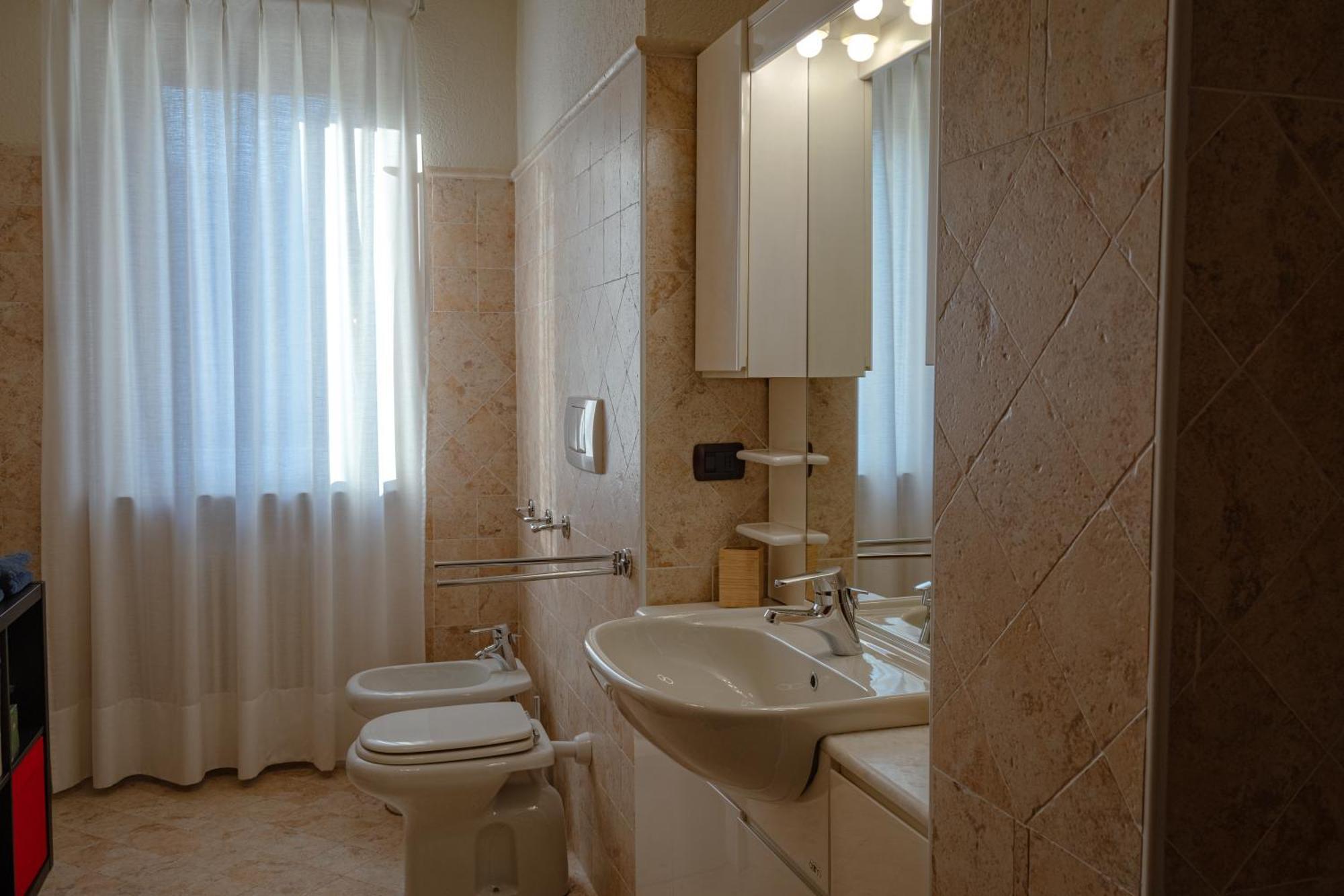 Villa Mara - Aosta - 200 Mq - Wifi - Jacuzzi - Parcheggio - Giardino 외부 사진
