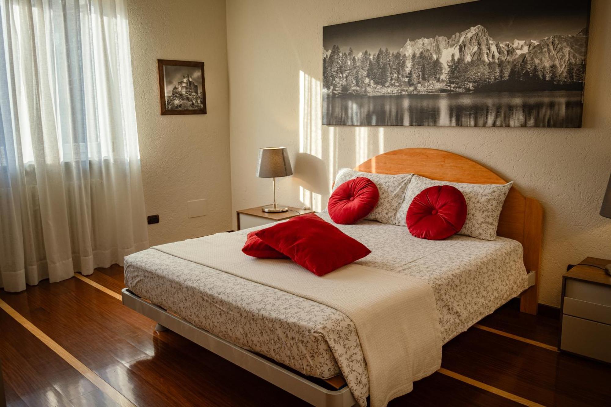 Villa Mara - Aosta - 200 Mq - Wifi - Jacuzzi - Parcheggio - Giardino 외부 사진